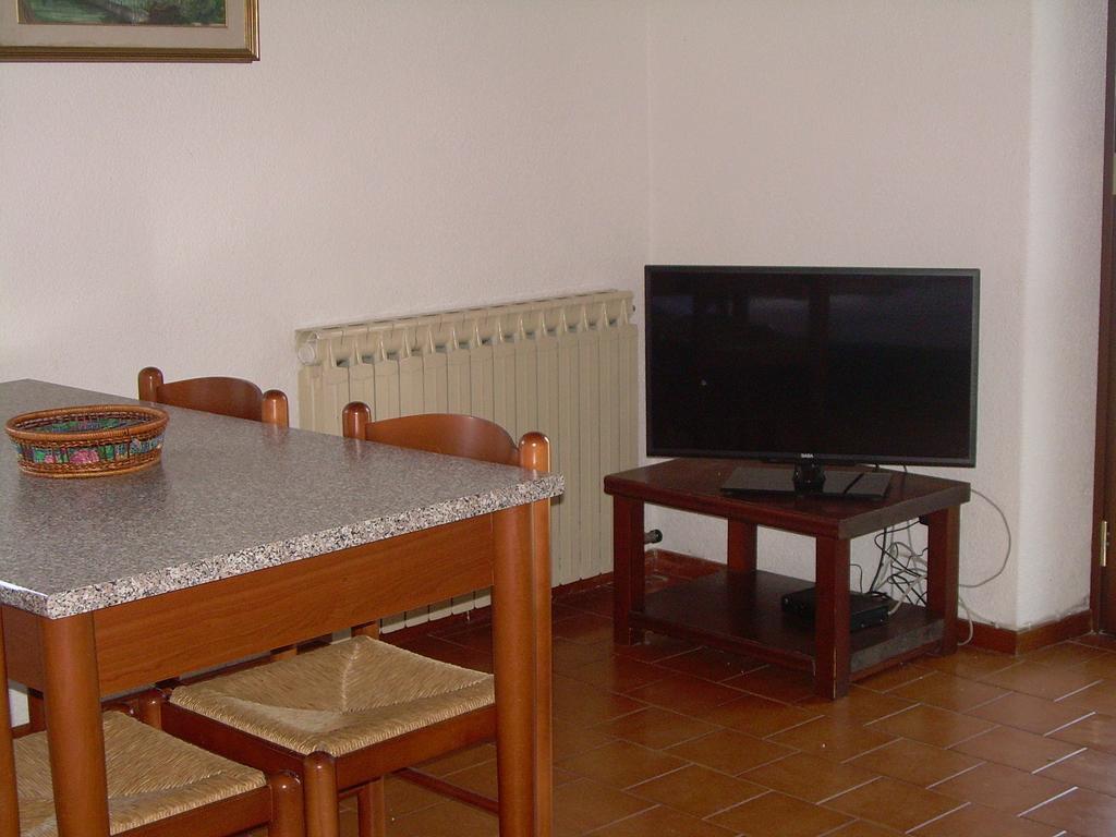 Casa Mary Apartment Brenzone sul Garda Room photo